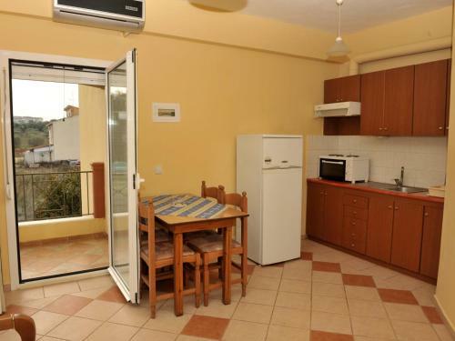 Amaranthos Apartments