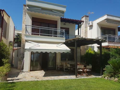 Angelikis House