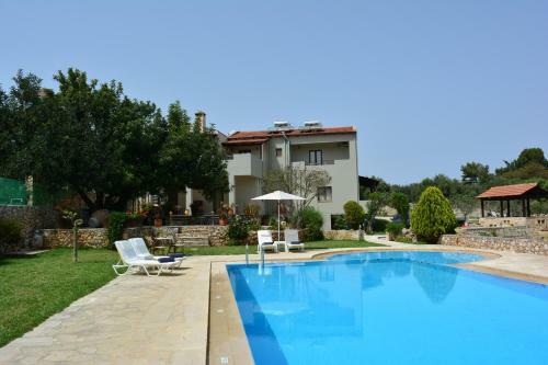 Apartamento Elianthos Villas