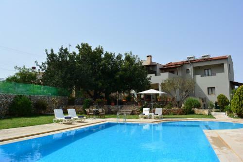 Apartamento Elianthos Villas