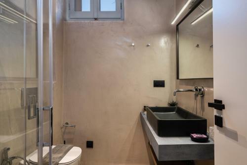 Hostal Aoria Estate Old Port