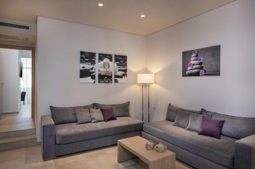 Trianon Luxury Apartments & Suites
