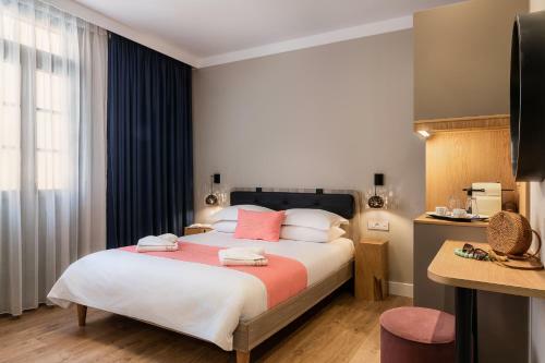 Hostal Viaggio Elegant Rooms