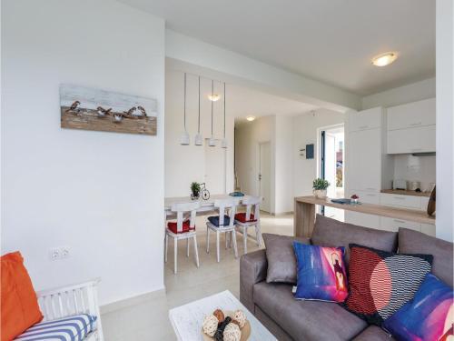 Three-bedroom Holiday Home In Chania