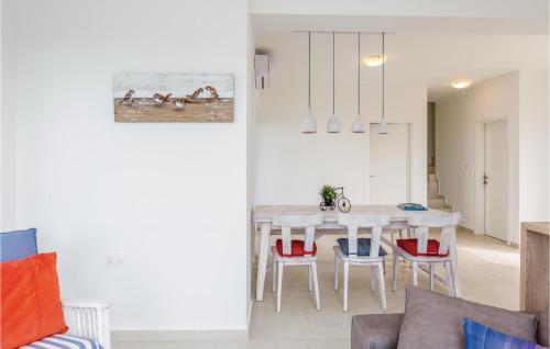 Three-bedroom Holiday Home In Chania