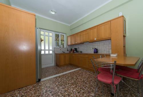 Yanni's Shared House-budget Accommodations