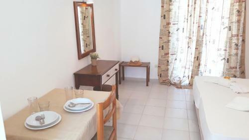 Holidays Studios & Apartments