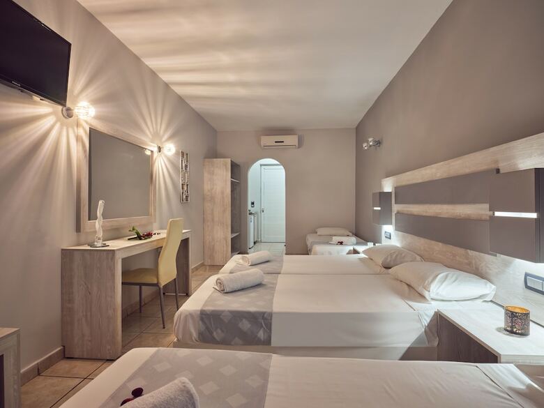 Aeon Hotel