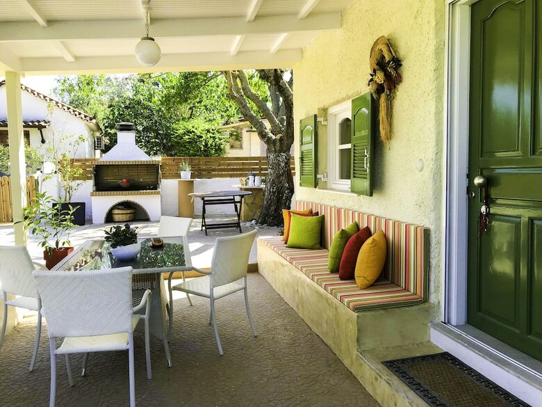 Pretty Sp�ti Holiday Home