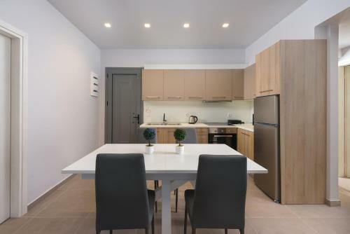 Lardos Luxury Apartments