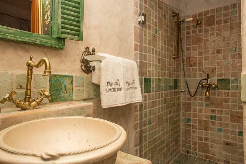 Limeni Inn - Boutique Hotel