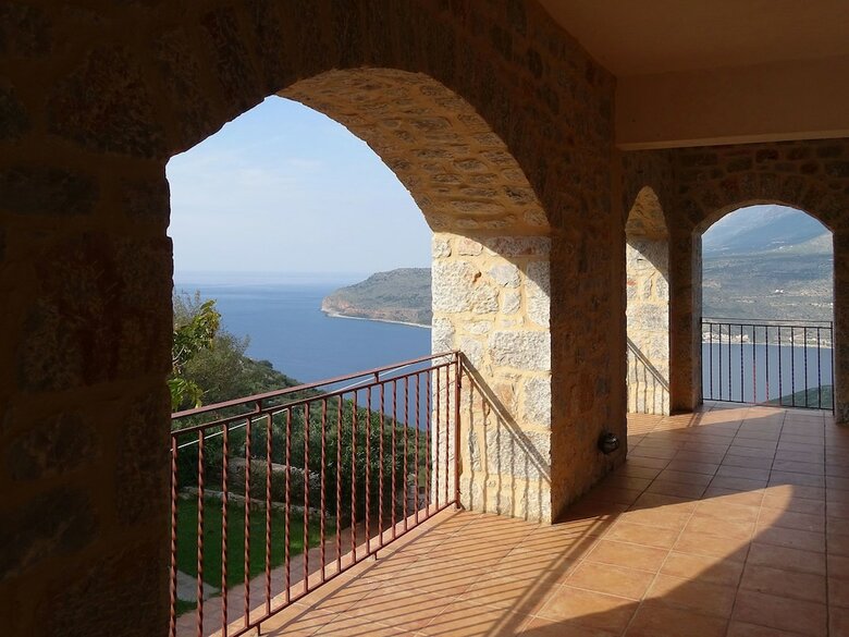 Hostal Sofia Limeni View
