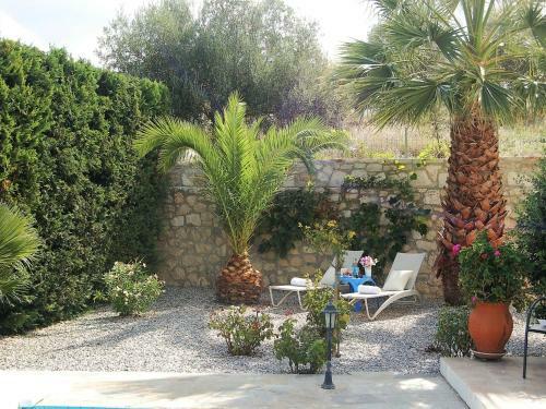 Beautiful Villa Near Sea In Loutra