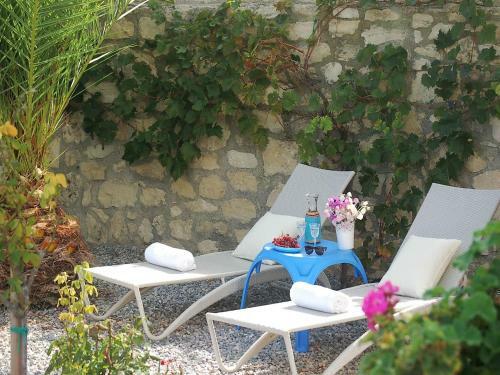 Beautiful Villa Near Sea In Loutra