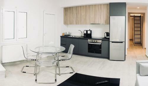 Minimal Residence Near The Beach