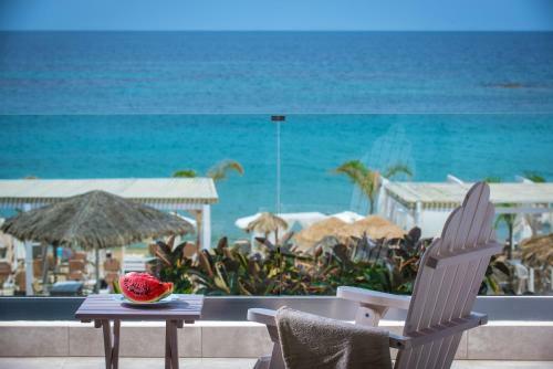 Bed & Breakfast Nisos Beach Suites