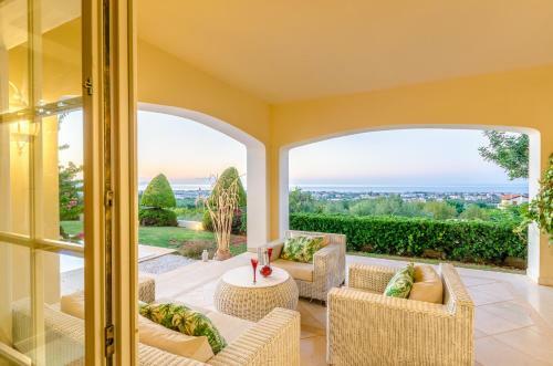 Villa Iris Luxury House