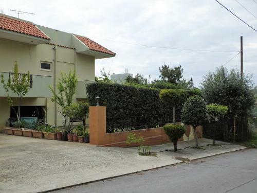 Garden Villa Near Sea