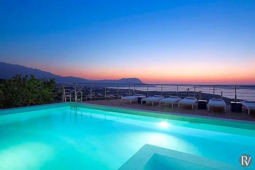 Kokkinon Khorion Villa Sleeps 6 Pool Air Con Wifi