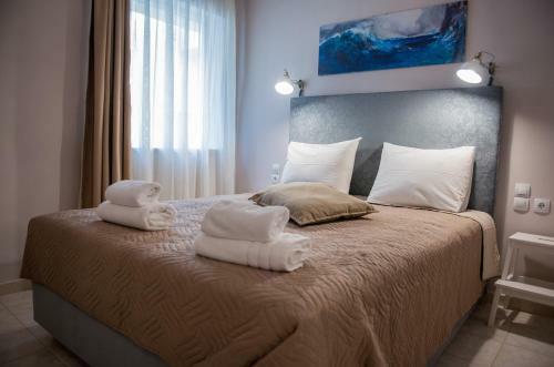 Golden Sun Apartments