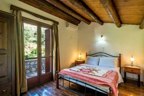 Artemida Traditional Homes