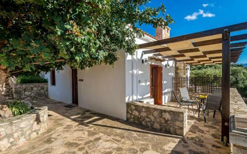 Artemida Traditional Homes