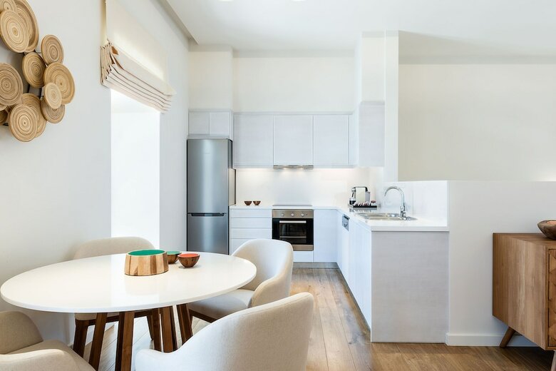Avra Apartments Kolymbari Harbour