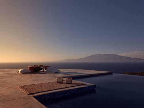 Villa Akron Luxury Suites