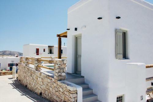 Villa Aeris Suites