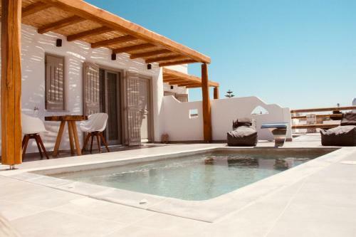Villa Aeris Suites