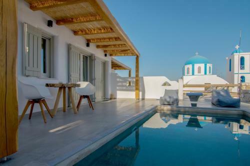 Villa Aeris Suites