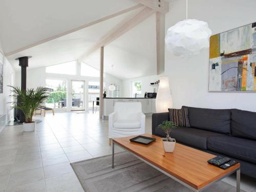 Holiday Home R�vekrogen II