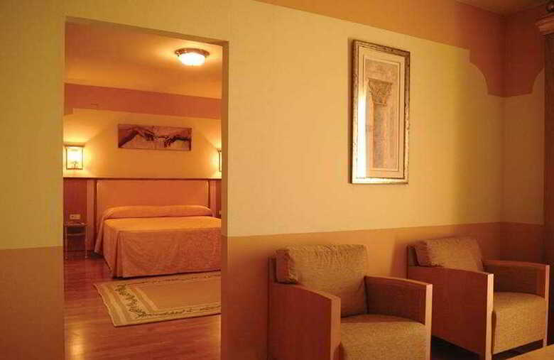 Hotel Fuente Las Piedras