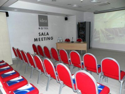 Hotel Idea Roma Cinecitta`