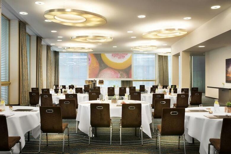 Renaissance Z�rich Tower Hotel