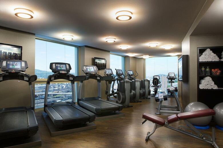 Renaissance Z�rich Tower Hotel