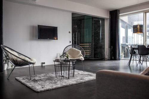 Exclusive And Modern Apartment Close To Central