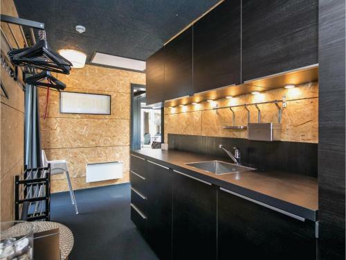 Five-bedroom Holiday Home In Hadsund
