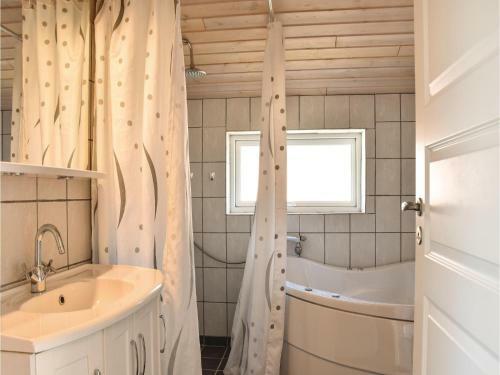 Three-bedroom Holiday Home In Herning
