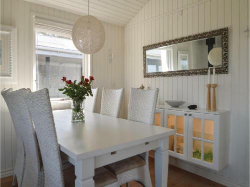 Two-bedroom Holiday Home In Hjorring