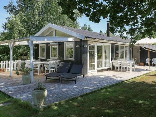 Holiday Home Hornb�k