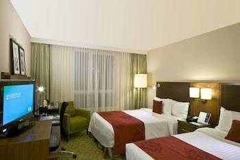 Hotel Courtyard By Marriott Paris Saint Denis