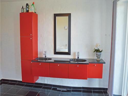 Five-bedroom Holiday Home In Lemvig