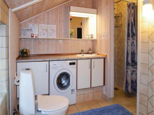 Four-bedroom Holiday Home In Stege
