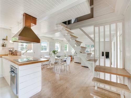 Three-bedroom Accommodation In Stege