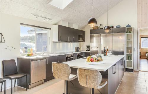 Nine-bedroom Holiday Home In Stege