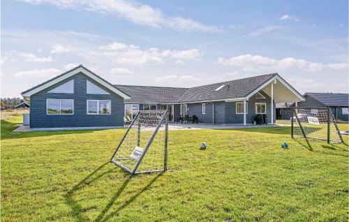Nine-bedroom Holiday Home In Stege