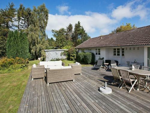 Three-bedroom Holiday Home In Vejby 8