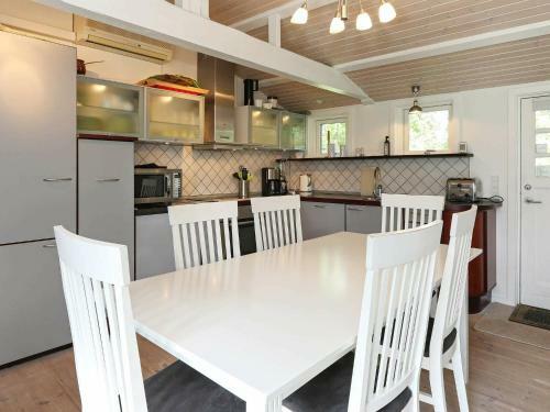 Two-bedroom Holiday Home In Blid� 1