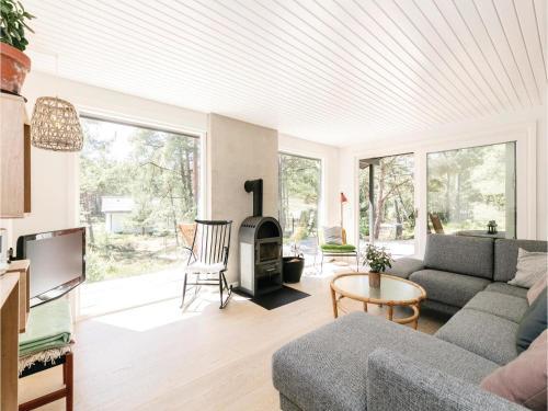 Three-bedroom Holiday Home In Nexo